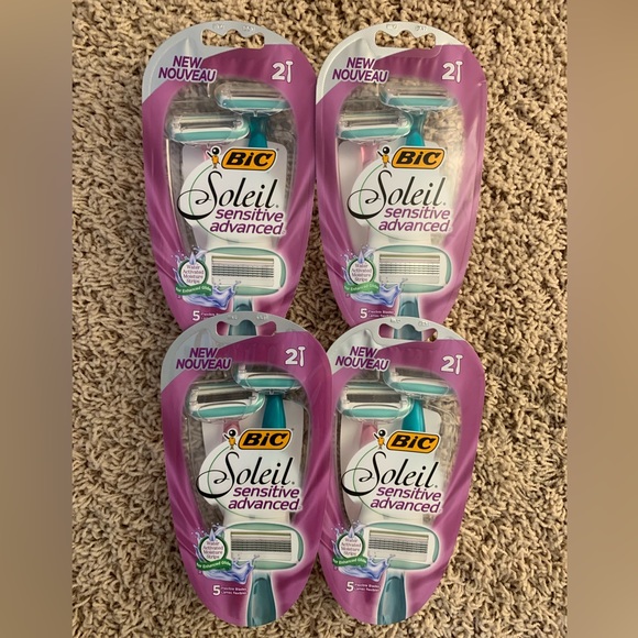 Bic Other - (4) Bic Soleil sensitive advanced razor blades